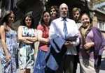 Evlerden Biri